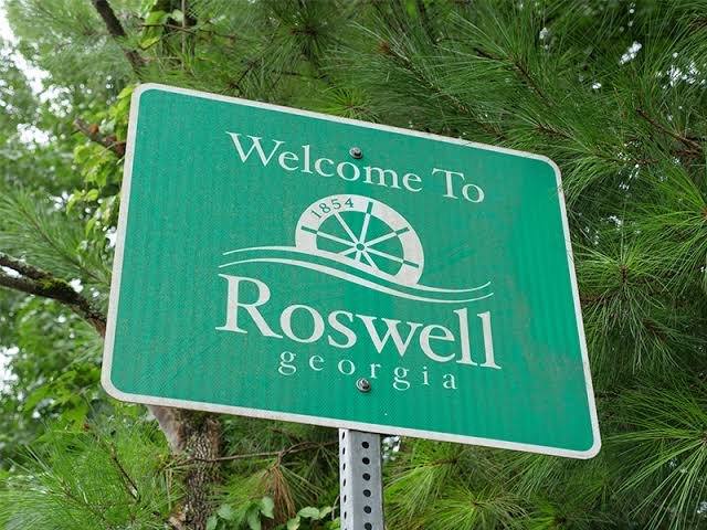 Dog Poop Removal in Roswell